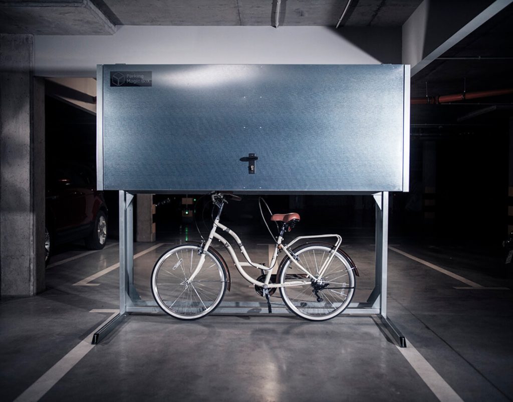 Podjazdowa szafa garażowa 1