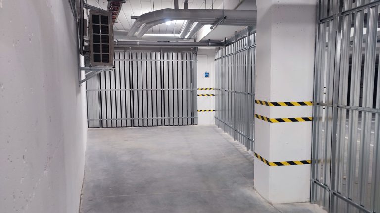 Komórki lokatorskie Magic Box z lameli