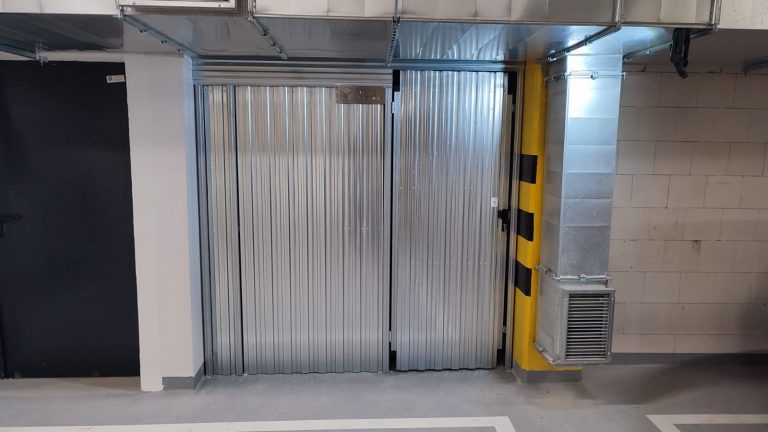 Komórki lokatorskie z lameli – pełna zabudowa